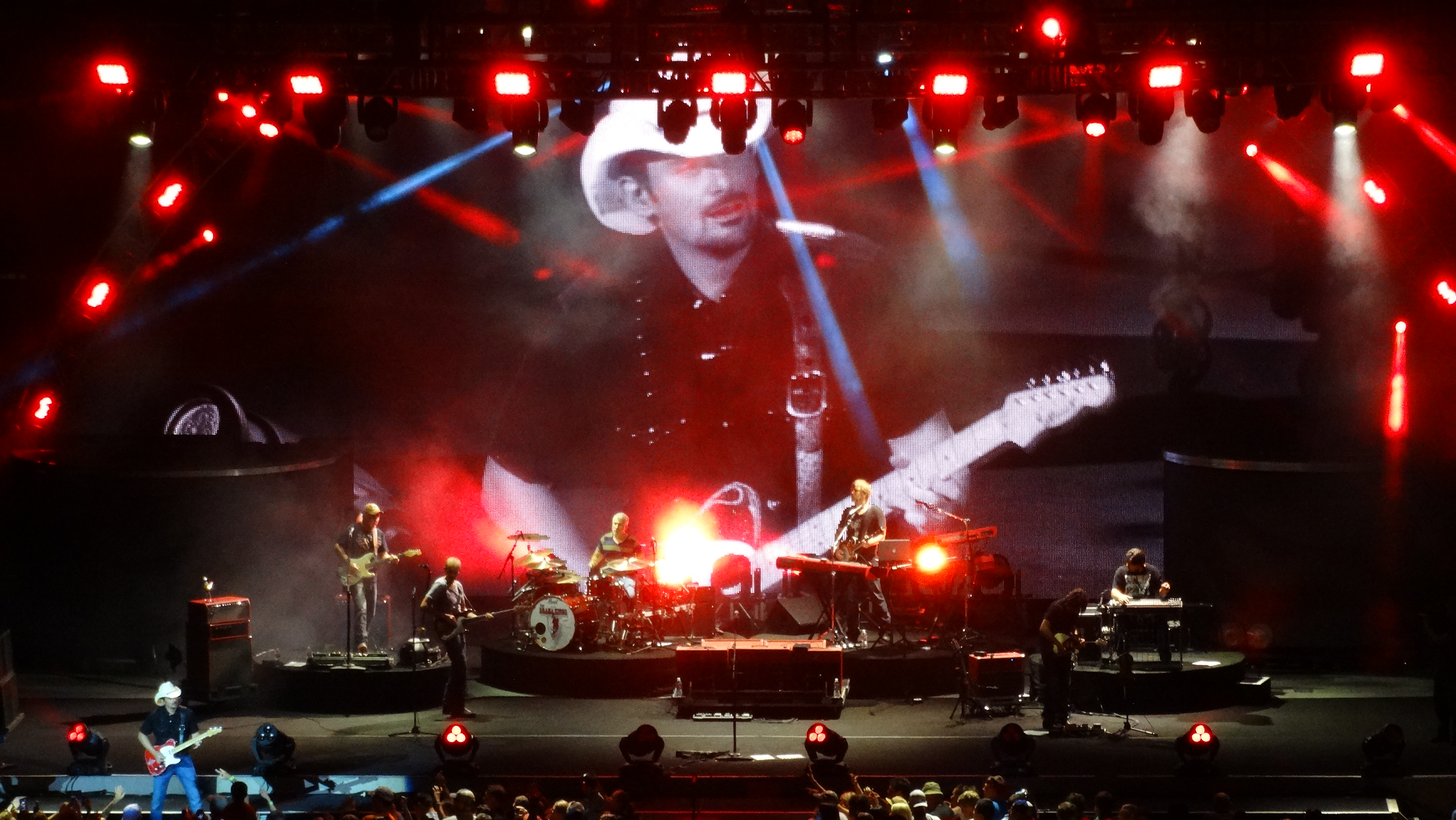 BradPaisley2014-06-01TheAmphitheaterAtKansasCityMO (10).JPG